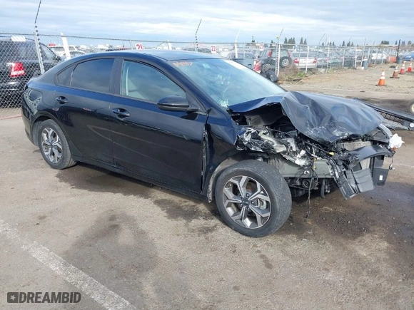2021 Kia Forte LXS with VIN 3KPF24AD6ME377751, listed as a IAAI auction lot 41773397 with 49,218 mi miles. Bid and sale history available at carsss.com. Image 1.
