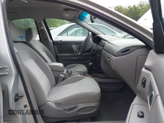 2002 Mercury Sable GS z VIN 1MEFM50U52G650143, wystawiony jako IAAI lot #42525337 z przebiegiem 151 079 mil mil oraz . Historia ofert i sprzedaży dostępna na DreamBid. Obrazek 5.