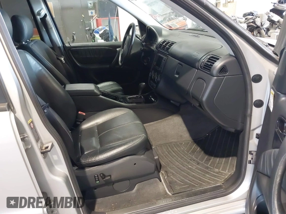 2004 Mercedes-Benz M 350 with VIN 4JGAB57E54A511745, listed as a IAAI auction lot 41172192 with 179,048 mi miles and . Bid and sale history available at carsss.com. Image 5.