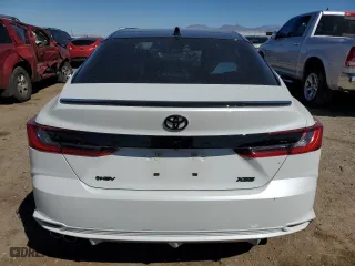2025 Toyota Camry LE with VIN 4T1DAACK1SU026969, listed as a Copart auction lot 49670445 with 15,002 mi miles and Salvage Title. Bid and sale history available at carsss.com. Image 6.