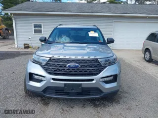 2021 Ford Explorer XLT with VIN 1FMSK8DH0MGB41726, listed as a IAAI auction lot 41876433 with 32,620 mi miles. Bid and sale history available at carsss.com. Image 13.