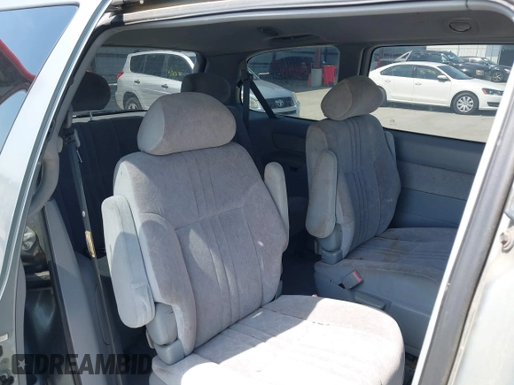 2000 Toyota Sienna LE with VIN 4T3ZF13C4YU211145, listed as a IAAI auction lot 42705612 with 217,825 mi miles and . Bid and sale history available at DreamBid. Image 8.