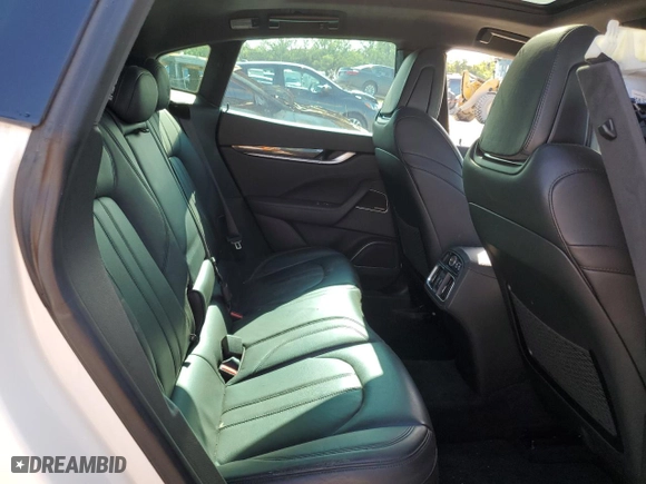 2017 Maserati Levante S with VIN ZN661YUS4HX196060, listed as a Copart auction lot 67406744 with 71,129 mi miles and Salvage Title. Bid and sale history available at carsss.com. Image 11.