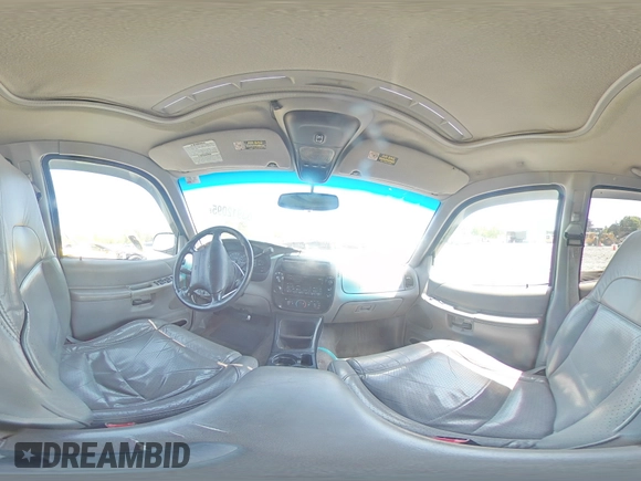 1998 Ford Explorer XL z VIN 1FMZU34E0WZB14244, wystawiony jako Copart lot #53912095 z przebiegiem 319 120 mil mil oraz Szkoda całkowita • Salvage title. Historia ofert i sprzedaży dostępna na DreamBid. Obrazek 15.