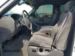2002 Ford F-150 XL z VIN 1FTRX18L42NB40419, wystawiony jako Copart lot #60486205 z przebiegiem 241 853 mil mil oraz Szkoda całkowita • Salvage title. Historia ofert i sprzedaży dostępna na DreamBid. Obrazek 7.