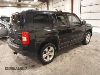 2014 Jeep Patriot Limited z VIN 1C4NJRCB0ED928766, wystawiony jako IAAI lot #42437880 z przebiegiem 135 443 mil mil oraz . Historia ofert i sprzedaży dostępna na DreamBid. Obrazek 4.