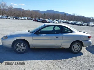 2001 Ford Escort ZX2 with VIN 3FAFP11321R241862, listed as a IAAI auction lot 41875706 with 284,720 mi miles. Bid and sale history available at carsss.com. Image 6.