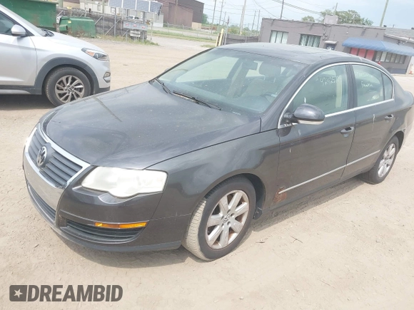 2006 Volkswagen Passat Value Edition z VIN WVWAK73C36P093366, wystawiony jako IAAI lot #42425785 z przebiegiem 53 125 mil mil oraz . Historia ofert i sprzedaży dostępna na DreamBid. Obrazek 2.