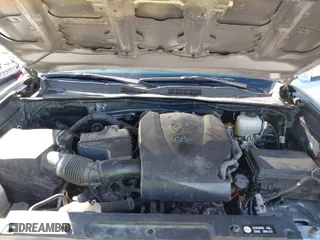 2016 Toyota Tacoma SR with VIN 5TFCZ5ANXGX017531, listed as a IAAI auction lot 41704525 with 106,394 mi miles. Bid and sale history available at carsss.com. Image 10.