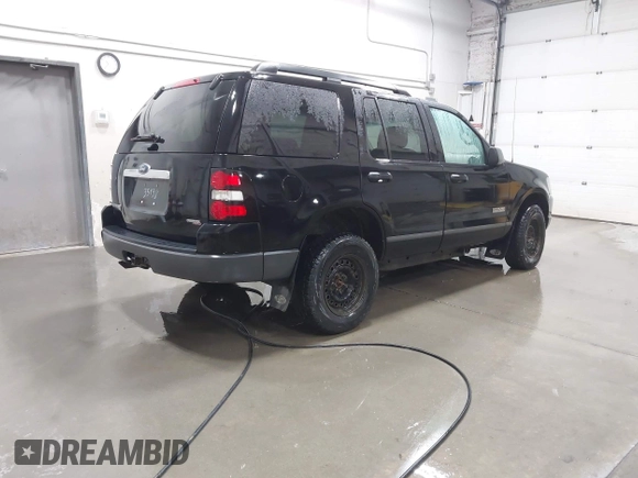 2006 Ford Explorer XLS z VIN 1FMEU72E66UB14206, wystawiony jako IAAI lot #41643512 z przebiegiem 126 994 mil mil oraz . Historia ofert i sprzedaży dostępna na DreamBid. Obrazek 4.