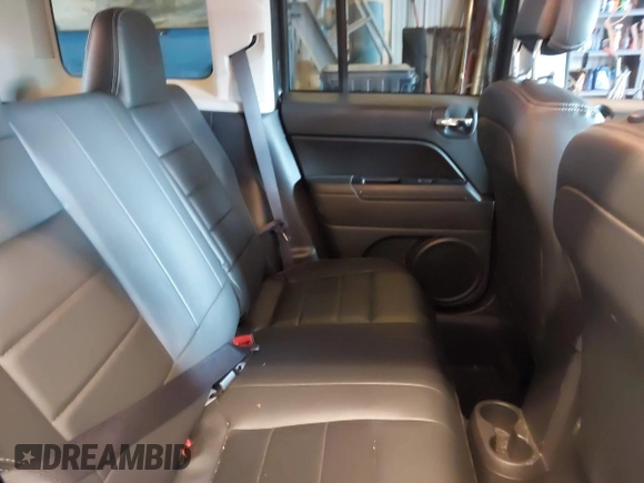 2016 Jeep Patriot Latitude with VIN 1C4NJRFB4GD804403, listed as a IAAI auction lot 42682919 with 105,360 mi miles and . Bid and sale history available at DreamBid. Image 8.