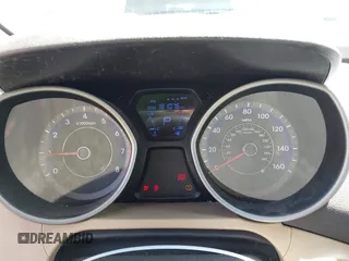 2012 Hyundai Elantra Limited with VIN KMHDH4AE5CU464938, listed as a IAAI auction lot 42572413 with 181,076 mi miles and . Bid and sale history available at DreamBid. Image 7.