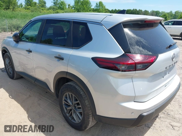 2024 Nissan Rogue S with VIN 5N1BT3AA8RC711137, listed as a IAAI auction lot 42592925 with 32,641 mi miles and . Bid and sale history available at DreamBid. Image 3.