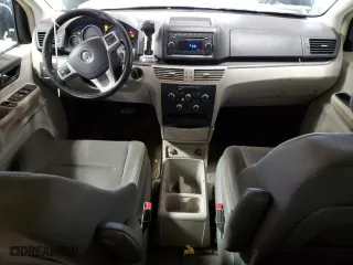 2011 Volkswagen Routan S with VIN 2V4RW4DG2BR670703, listed as a Copart auction lot 86998504 with 184,023 mi miles and Clean Title. Bid and sale history available at carsss.com. Image 8.