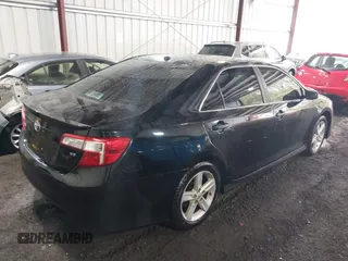 2012 Toyota Camry L with VIN 4T1BF1FK6CU081326, listed as a IAAI auction lot 42016718 with 220,297 mi miles. Bid and sale history available at carsss.com. Image 4.