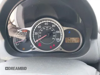 2011 Mazda 2 Sport z VIN JM1DE1HY0B0104123, wystawiony jako IAAI lot #41959099 z przebiegiem 128 918 mil mil oraz . Historia ofert i sprzedaży dostępna na DreamBid. Obrazek 7.