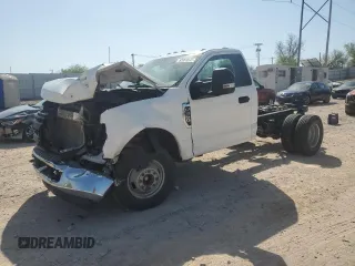 2022 Ford F-350 with VIN 1FDRF3G60NEE17240, listed as a Copart auction lot 52053935 with 84,918 mi miles and Salvage title. Bid and sale history available at DreamBid. Image 1.