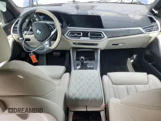2022 BMW X5 xDrive40i z VIN 5UXCR6C05N9K39353, wystawiony jako Copart lot #51664805 z przebiegiem Nie podano mil oraz Szkoda całkowita • Salvage title. Historia ofert i sprzedaży dostępna na DreamBid. Obrazek 8.