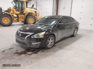 2013 Nissan Altima 2.5 SL with VIN 1N4AL3APXDN410456, listed as a IAAI auction lot 41615039 with 214,643 mi miles. Bid and sale history available at carsss.com. Image 2.