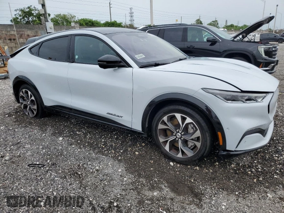 2023 Ford Mustang Mach-E Premium с VIN 3FMTK3SU6PMB06464, выставлен на аукционе Copart как лот 59789035 с пробегом 18 807 миль миль и На запчасти • Non repairable. История ставок и продаж доступна на DreamBid. Изображение 4.