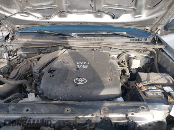 2014 Toyota Tacoma PreRunner with VIN 3TMJU4GN0EM163253, listed as a IAAI auction lot 41559780 with 155,883 mi miles. Bid and sale history available at carsss.com. Image 10.