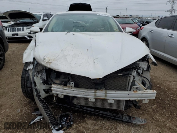 2015 Lincoln MKZ with VIN 3LN6L2J95FR627789, listed as a Copart auction lot 83852264 with 108,790 mi miles and Salvage title. Bid and sale history available at DreamBid. Image 5.