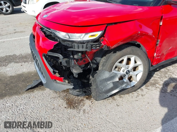2020 Kia Soul S with VIN KNDJ23AUXL7085510, listed as a IAAI auction lot 41885461 with 43,611 mi miles and . Bid and sale history available at DreamBid. Image 6.