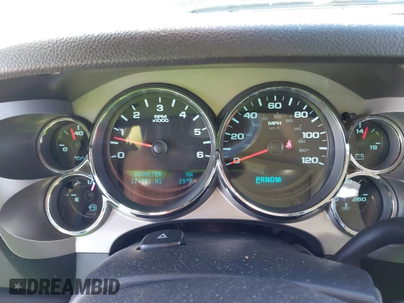 2010 Chevrolet Silverado 1500 LT with VIN 1GCSCSE00AZ153124, listed as a IAAI auction lot 41307647 with 174,991 mi miles and . Bid and sale history available at DreamBid. Image 7.