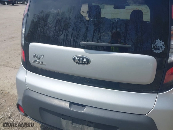 2014 Kia Soul with VIN KNDJN2A20E7738784, listed as a IAAI auction lot 42102980 with 139,242 mi miles. Bid and sale history available at carsss.com. Image 16.