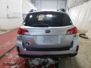 2014 Subaru Outback 2.5i with VIN 4S4BRBAC4E3234002, listed as a Copart auction lot 45196685 with 111,045 mi miles and Clean Title. Bid and sale history available at carsss.com. Image 6.