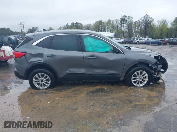 2022 Ford Escape SE Hybrid with VIN 1FMCU9BZ8NUB46840, listed as a IAAI auction lot 42006379 with 57,851 mi miles and . Bid and sale history available at carsss.com. Image 13.