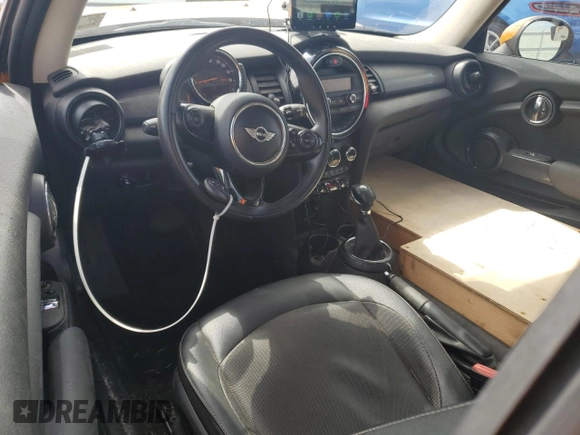 2016 MINI Hardtop with VIN WMWXP5C57G3B14701, listed as a Copart auction lot 58351545 with 111,647 mi miles and Salvage title. Bid and sale history available at DreamBid. Image 8.