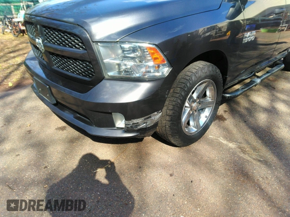 2017 Ram 1500 Tradesman z VIN 1C6RR6FG0HS693499, wystawiony jako IAAI lot #41758482 z przebiegiem 103 411 mil mil oraz . Historia ofert i sprzedaży dostępna na DreamBid. Obrazek 6.
