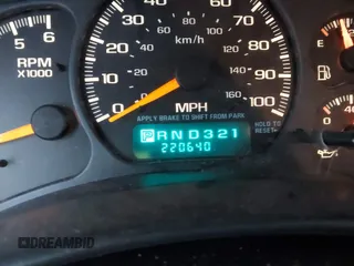 2001 Chevrolet Suburban LS with VIN 3GNFK16T41G243519, listed as a IAAI auction lot 41094019 with 220,640 mi miles and . Bid and sale history available at DreamBid. Image 16.
