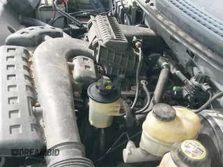 2004 Ford F-150 XLT z VIN 1FTRX12534KC29493, wystawiony jako IAAI lot #41470710 z przebiegiem 272 253 mil mil oraz . Historia ofert i sprzedaży dostępna na DreamBid. Obrazek 19.