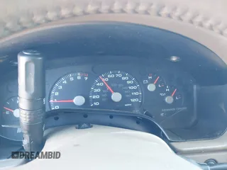 2005 Ford Explorer Eddie Bauer z VIN 1FMDU74W85UB49412, wystawiony jako IAAI lot #42041844 z przebiegiem Nie podano mil oraz . Historia ofert i sprzedaży dostępna na DreamBid. Obrazek 15.