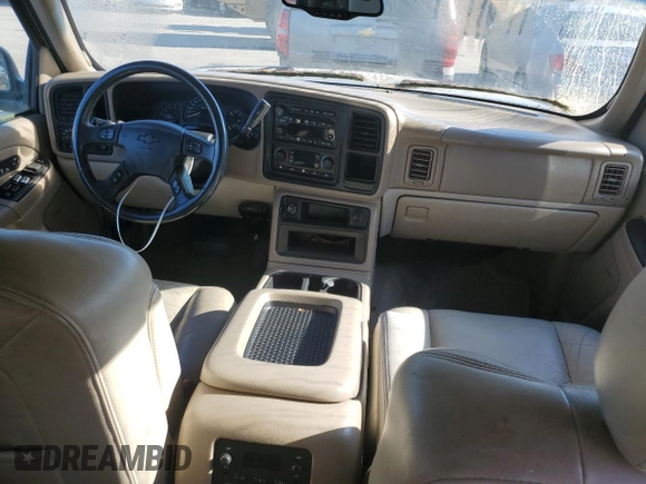 2004 Chevrolet Suburban LT with VIN 3GNEC16ZX4G198345, listed as a Copart auction lot 55754274 with 255,932 mi miles and Clean Title. Bid and sale history available at carsss.com. Image 8.