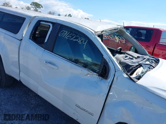 2019 Chevrolet Colorado 4WD LT with VIN 1GCHTCEN4K1175283, listed as a IAAI auction lot 41652804 with 411,521 mi miles. Bid and sale history available at carsss.com. Image 15.