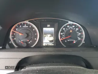 2016 Toyota Camry XLE with VIN 4T1BF1FK9GU572057, listed as a Copart auction lot 53494755 with 31,423 mi miles and Salvage Title. Bid and sale history available at carsss.com. Image 9.