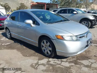 2008 Honda Civic Sdn LX with VIN 2HGFA16578H333000, listed as a IAAI auction lot 41968547 with 137,673 mi miles. Bid and sale history available at carsss.com. Image 1.