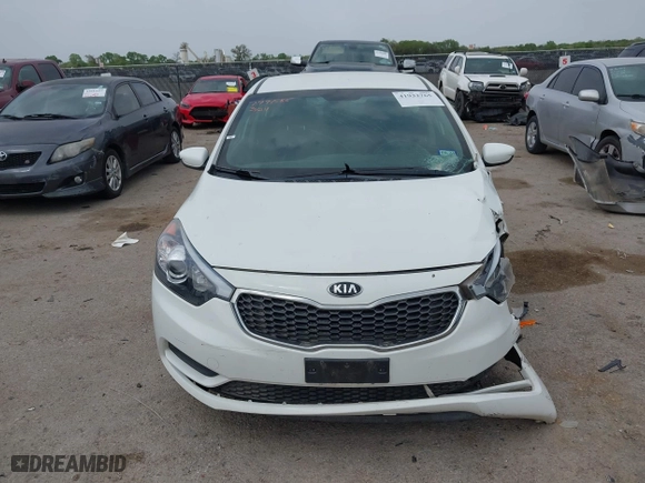 2016 Kia Forte LX with VIN KNAFK4A63G5576853, listed as a IAAI auction lot 41932765 with 77,655 mi miles. Bid and sale history available at carsss.com. Image 11.