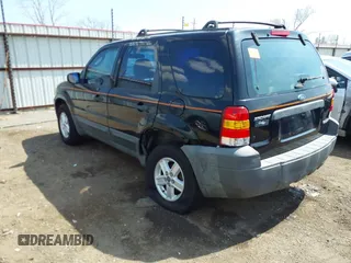 2007 Ford Escape XLS с VIN 1FMYU02ZX7KB08803, выставлен на аукционе IAAI как лот 41878290 с пробегом 163 983 миль миль и . История ставок и продаж доступна на DreamBid. Изображение 3.