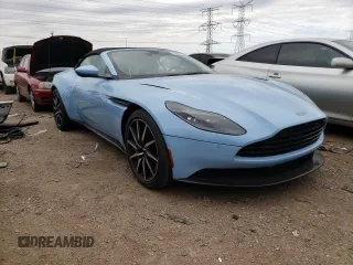 2019 Aston Martin DB11 z VIN SCFRMFCW3KGM05215, wystawiony jako Copart lot #63806262 z przebiegiem 10 418 mil mil oraz . Historia ofert i sprzedaży dostępna na DreamBid. Obrazek 1.