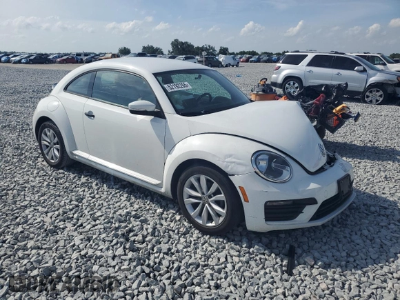 2017 Volkswagen Beetle Fleet z VIN 3VWF17AT4HM625936, wystawiony jako Copart lot #52192265 z przebiegiem 109 113 mil mil oraz Czysty tytuł • Clean title. Historia ofert i sprzedaży dostępna na DreamBid. Obrazek 4.