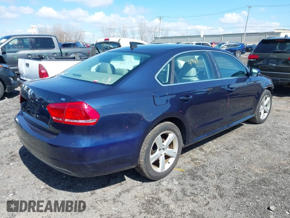 2013 Volkswagen Passat SE w/Sunroof & Nav with VIN 1VWBP7A30DC074235, listed as a IAAI auction lot 41967875 with 153,803 mi miles. Bid and sale history available at carsss.com. Image 4.