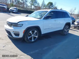2023 Jeep Grand Cherokee Limited with VIN 1C4RJHBG2PC566246, listed as a IAAI auction lot 41228911 with 29,352 mi miles. Bid and sale history available at carsss.com. Image 2.