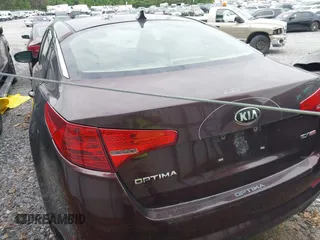 2013 Kia Optima EX z VIN 5XXGN4A71DG133275, wystawiony jako IAAI lot #42183941 z przebiegiem 173 807 mil mil oraz . Historia ofert i sprzedaży dostępna na DreamBid. Obrazek 3.
