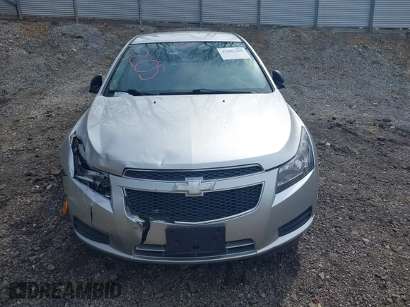 2014 Chevrolet Cruze LS with VIN 1G1PA5SH3E7178262, listed as a IAAI auction lot 42001205 with 159,174 mi miles and . Bid and sale history available at DreamBid. Image 13.