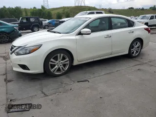 2017 Nissan Altima SL with VIN 1N4BL3AP5HC165636, listed as a Copart auction lot 62429985 with 182,785 mi miles and Clean title. Bid and sale history available at DreamBid. Image 1.