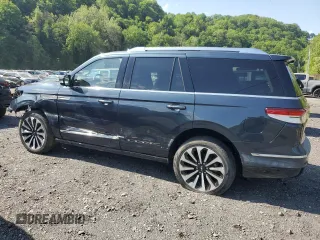 2022 Lincoln Navigator Reserve z VIN 5LMJJ2LT0NEL01129, wystawiony jako Copart lot #57594725 z przebiegiem 66 843 mil mil oraz Szkody całkowita. Historia ofert i sprzedaży dostępna na DreamBid. Obrazek 2.